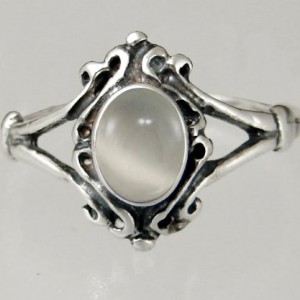 sterling-silver-victorian-moonstone-ring